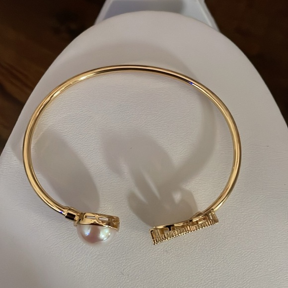 Gold Fashion bracelets - Picture 2 of 3